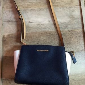 Michael Kors Crossbody